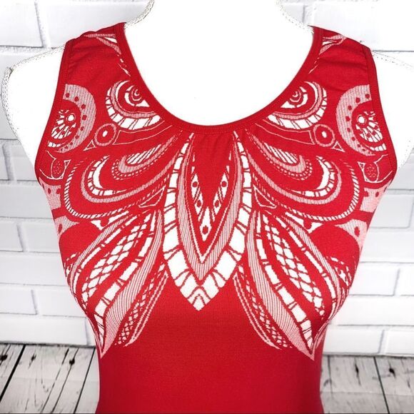 10/$25🦋 Athleta Red Workout Tank - Size Small - Picture 3 of 8